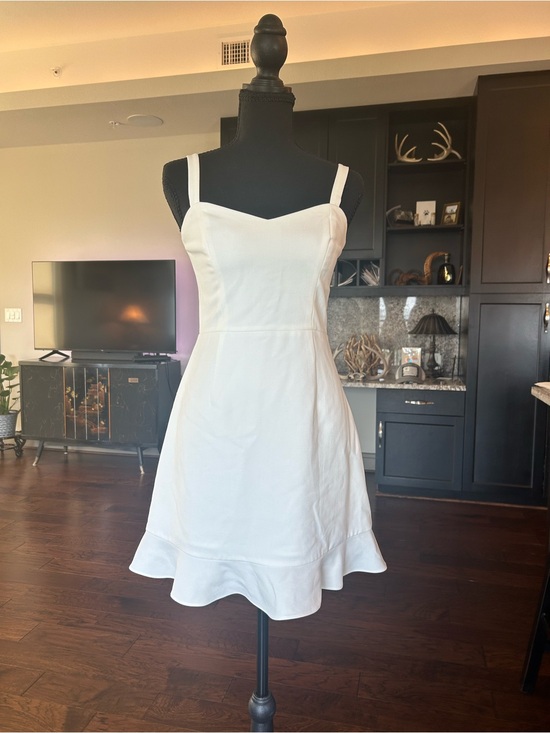French Connection Dresses & Skirts - French Connection White Sweetheart Neck A-Line Mini Dress